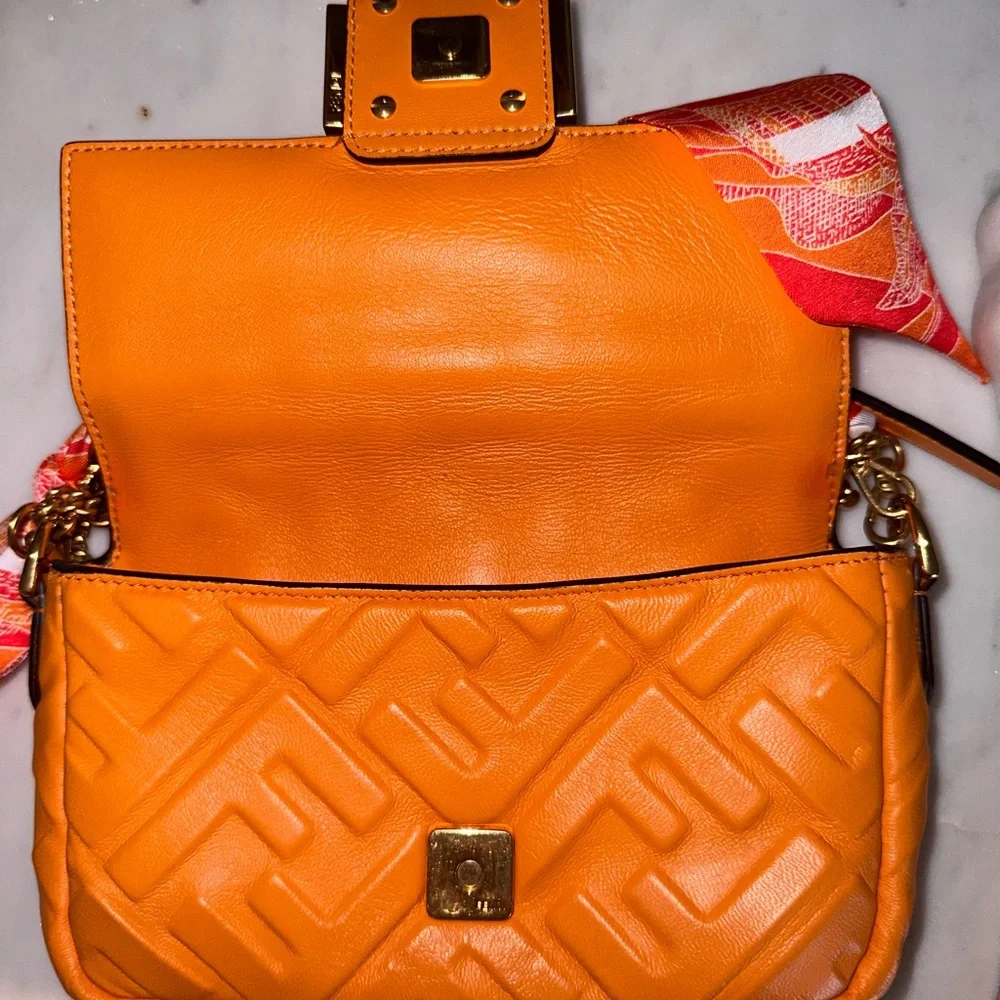 Authentic Fendi Mini Baguette Vibrant Orange Mini Bag - Picture 2 of 6